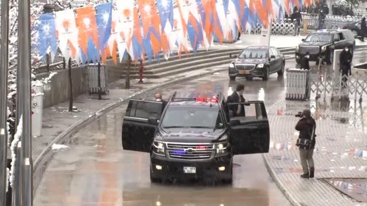 Cumhurbaşkanı ve AK Parti Genel Başkanı Erdoğan, AK Parti 7. Olağan Büyük Kongresi'nin yapıldığı Ankara Spor Salonu'na geldi.