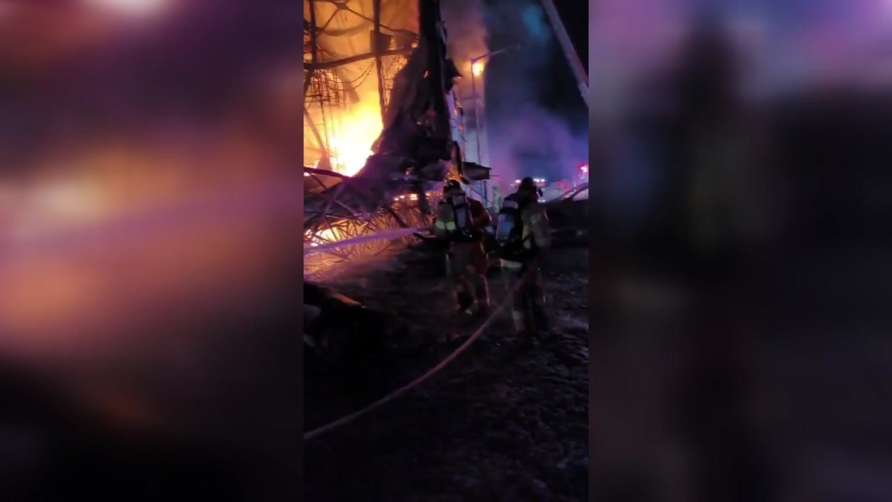 천안 해태제과 공장 화재...10시간 만에 진화 / YTN