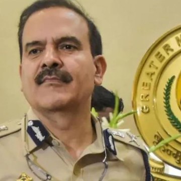 SC rejects plea: Param Bir Singh to move Bombay High Court