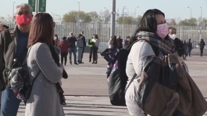 Las comunidades retoman la vacuna de AstraZeneca en esenciales hasta 65 años