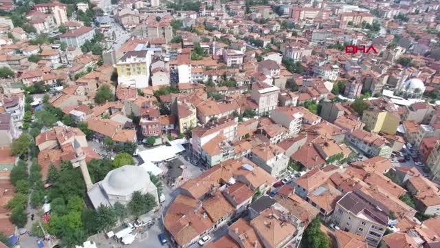 KÜTAHYA Kütahya'nın Emet ilçesinde 3 mahalle ve 1 köy karantinaya alındı