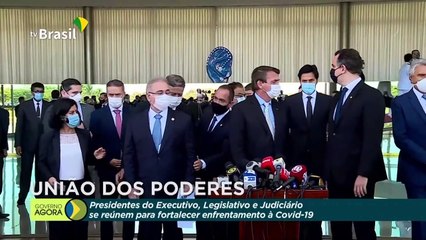 Bolsonaro cria comitê de crise contra o coronavírus