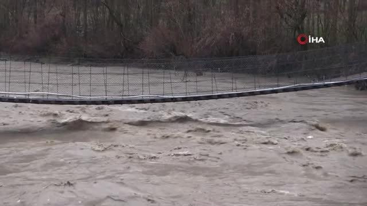 Son dakika haberi! Sağanak yağış nedeni ile debisi yükselen Habur Çayı'nın civarındaki evler tehlike altında