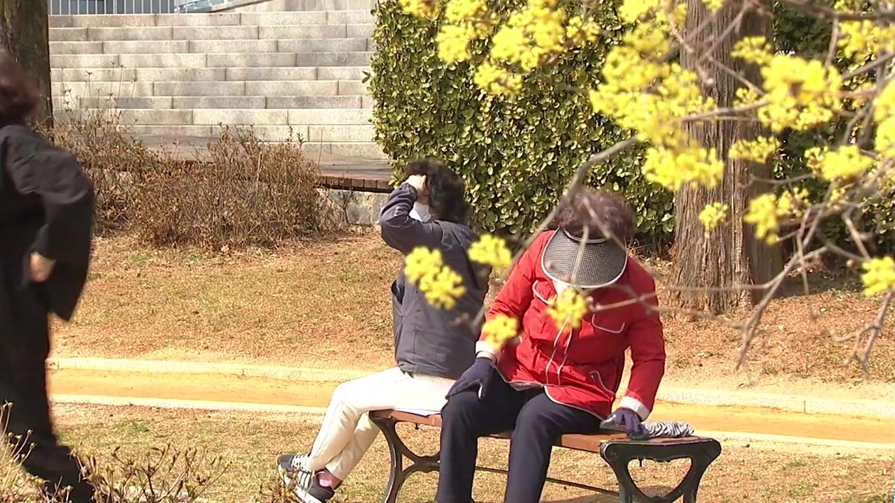 [날씨] 전국 맑고 따뜻, 서울 19℃...동해안 대기 건조 / YTN