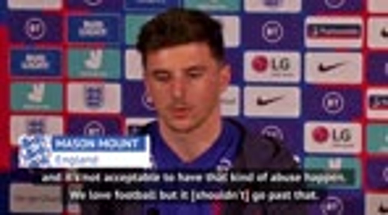 Mount stands by players as 'family' in online racial abuse