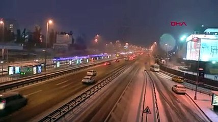 İstanbul'da kar yağışı yeniden başladı