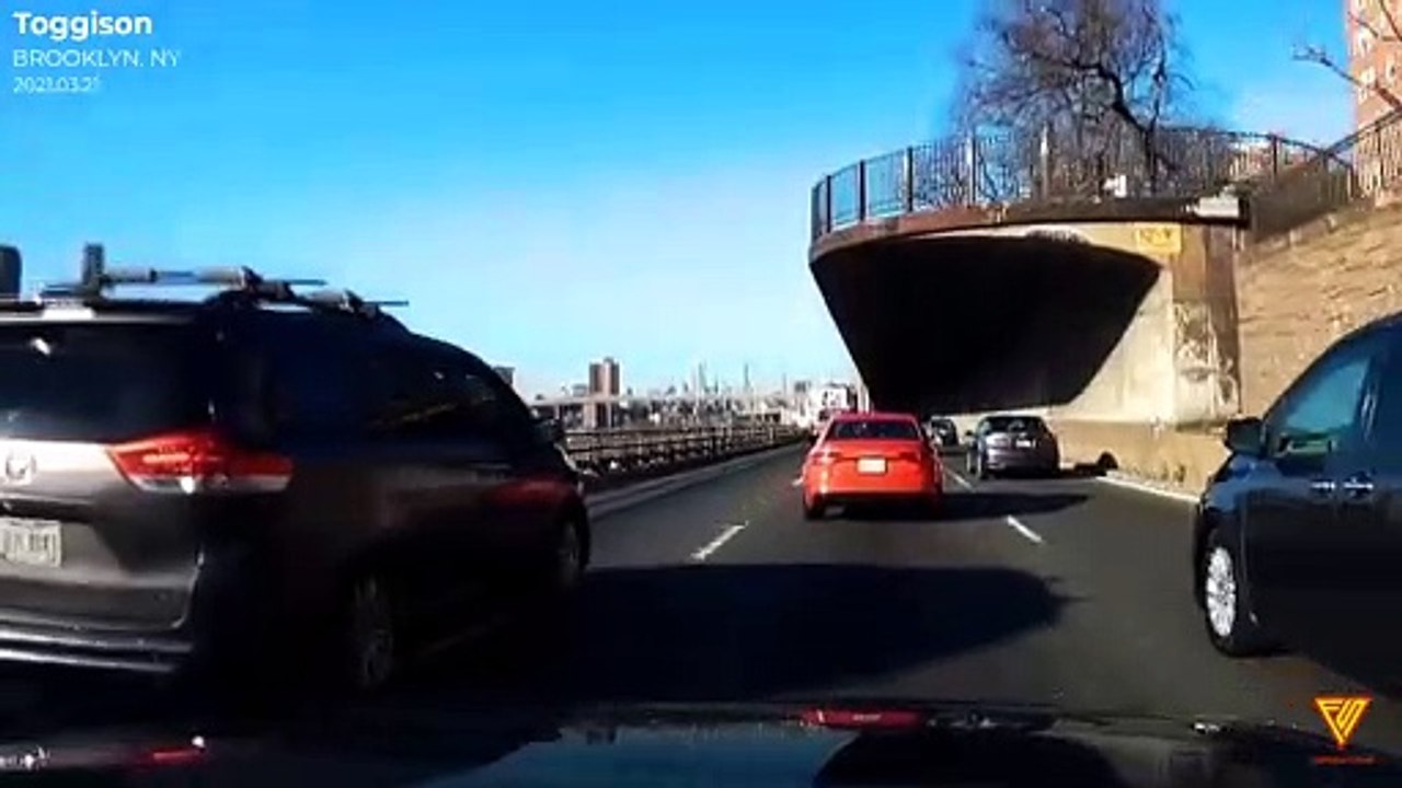 Close Call on the BQE 2021.03.21 — BROOKLYN, NY
