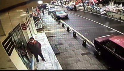 Ümraniye'de dehşet anları: Kaput üstünde metrelerce sürüklendi