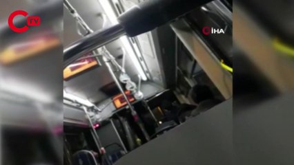 Otobüs şoförü ile yolcu birbirine girdi! O anlar kamerada