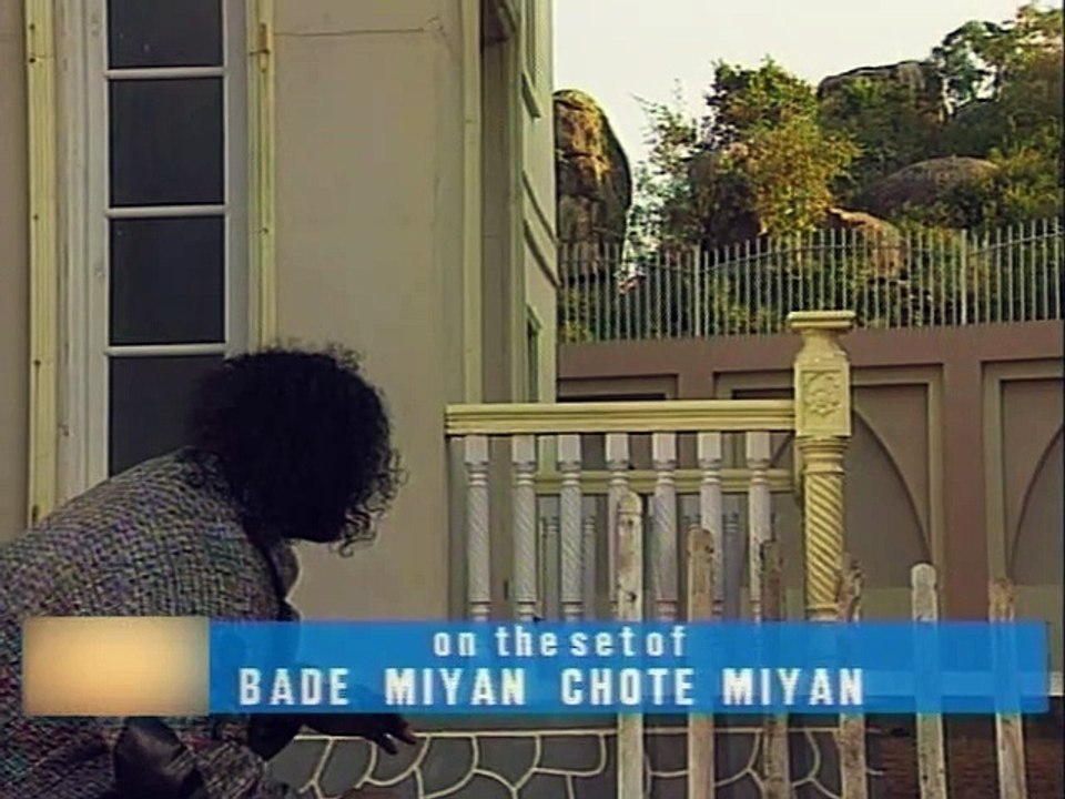 Amitabh And Govinda On Sets of 'Bade Miyan Chot...