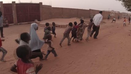 Türkiye'den Nijer ve Burkina Faso'ya 126 bin Kur'an-ı Kerim bağışı