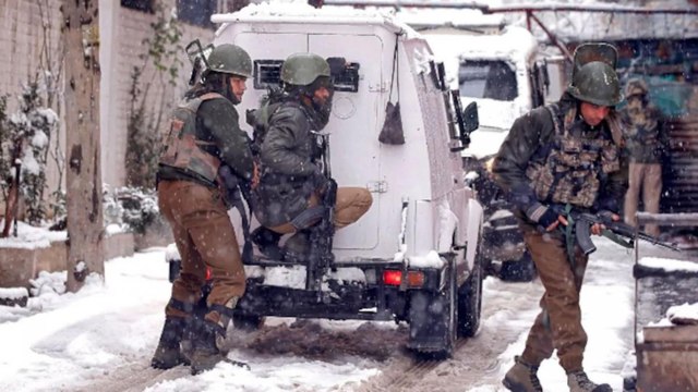 J&K: Attack on CRPF convoy, 2 injured, 2 martyrs