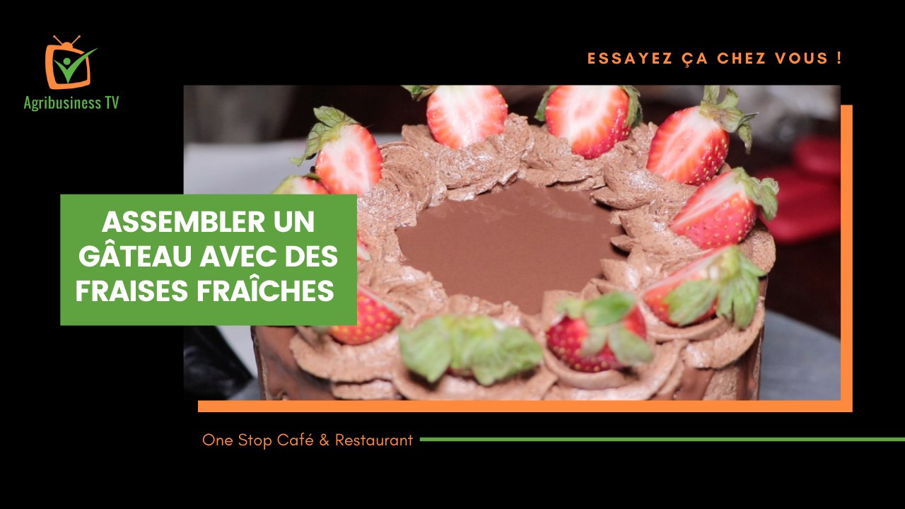 Essayez-ça chez vous : Assembler un gâteau avec des fraises fraîches