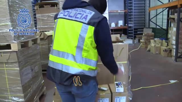 Detenido un conocido alunicero por sustraer cuatro millones de euros en teléfonos móviles