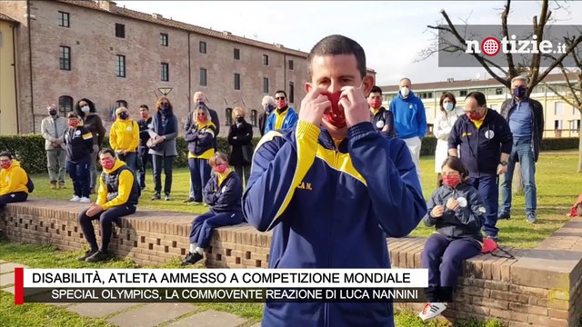 Disabilità, atleta scopre di essere stato ammesso a competizione mondiale: la reazione è commovente