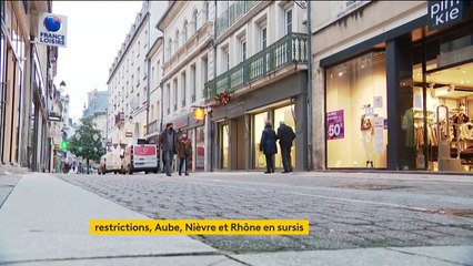 Covid-19 : le Rhône, l'Aube et la Nièvre au bord du confinement