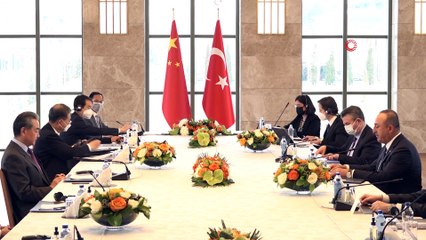 Bakan Çavuşoğlu, Çinli mevkidaşı Wang Yi ile görüştü