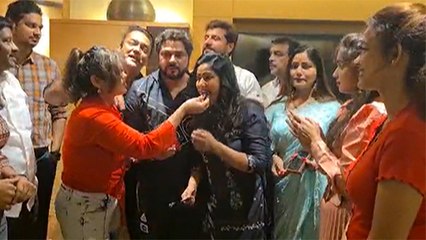 ऐक्ट्रेस रूपा सिंह को मिला सरप्राइज बर्थडे पार्टी, शिखा मिश्रा सहित कई लोग हुए शामिल