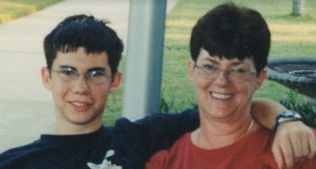 Man Flips Off Victims’ Families In Court and Says He’d “Kill Again”