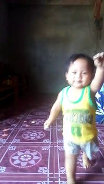my baby marunong nang sumayaw