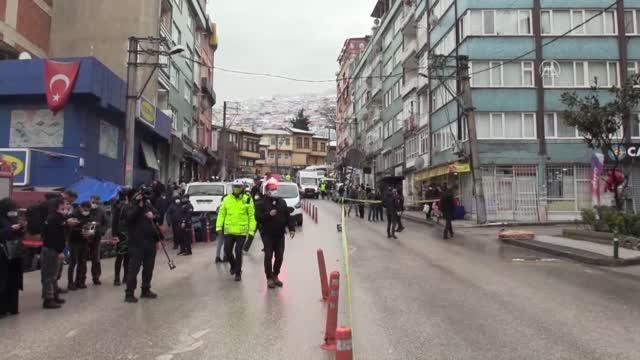 Meydana gelen heyelan nedeniyle bazı evler boşaltılıyor (2)