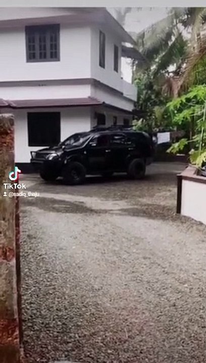 poli car man