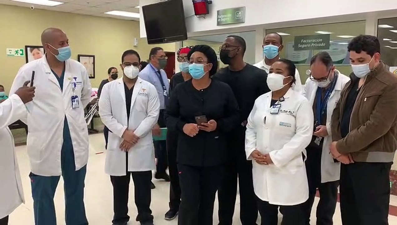 Grupo de ortopedas del Ney Arias Lora montan piquete por "precarias" condiciones