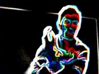 Je danse la tecktonik sur mon remix.