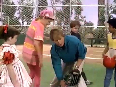 Small Wonder- S2-E19 Victor-Vicki toria