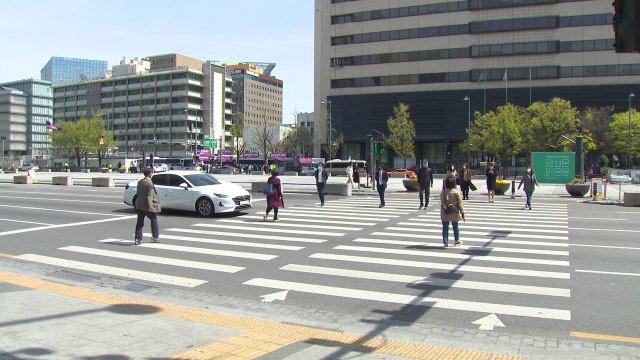 [날씨] 올봄 들어 가장 포근, 서울 21℃...주말 전국 봄비 / YTN