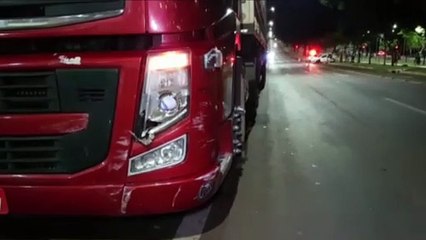 Veículo do Consamu e carreta se envolvem em acidente na Avenida Brasil, no Bairro São Cristóvão