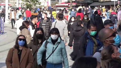 Taksim ve İstiklal’de hafta başı yoğunluğu: Maske takmayanlar gözden kaçmadı