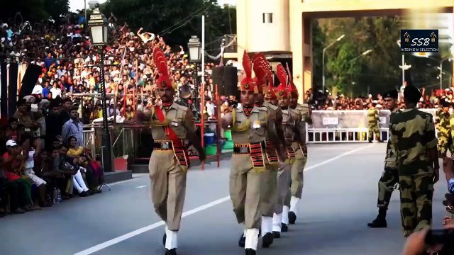 Indian Army Vs BSF - Difference Between Indian Army & Border Security Force ( Hindi )