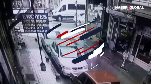 Kapkaç anı saniye saniye kamerada