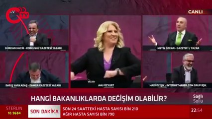 Kulis bilgilerini aktardığı sırada stüdyoda kahkaha tufanı yaşandı