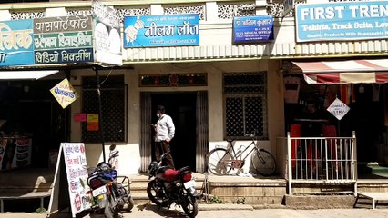 लॉज में मिले युवक युवती, थाने लाकर जानकारी ले रही पुलिस