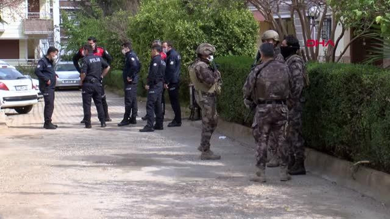 ANTALYA Uyuşturucu operasyonunda minik çocuğa kadın polis şefkati