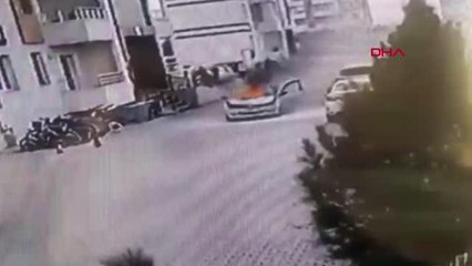 DİYARBAKIR Otomobilin seyir halindeyken, alev alması kamerada