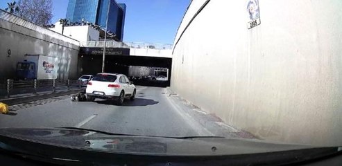 Epilepsi nöbeti geçiren motosiklet sürücüsü ölümlerden döndü