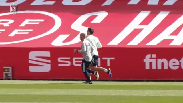 La selección entrena antes de viajar a Georgia