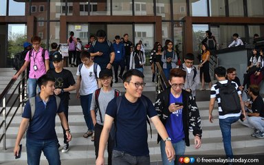 Undi18: Pemimpin termasuk menteri bidas penangguhan