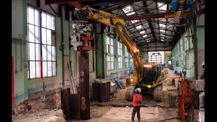Pelle sur chenilles KOMATSU PC240 avec vibrofonceur PAJOT