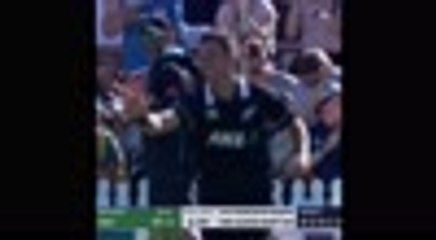 Boult's sensational one-handed catch stuns Bangladesh