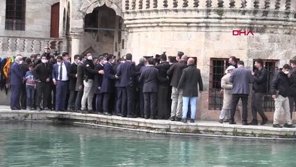 Son dakika haber... ŞANLIURFA Bakan Karaismailoğlu Bolluğu ve bereketi her haneye taşımayı sürdüreceğiz