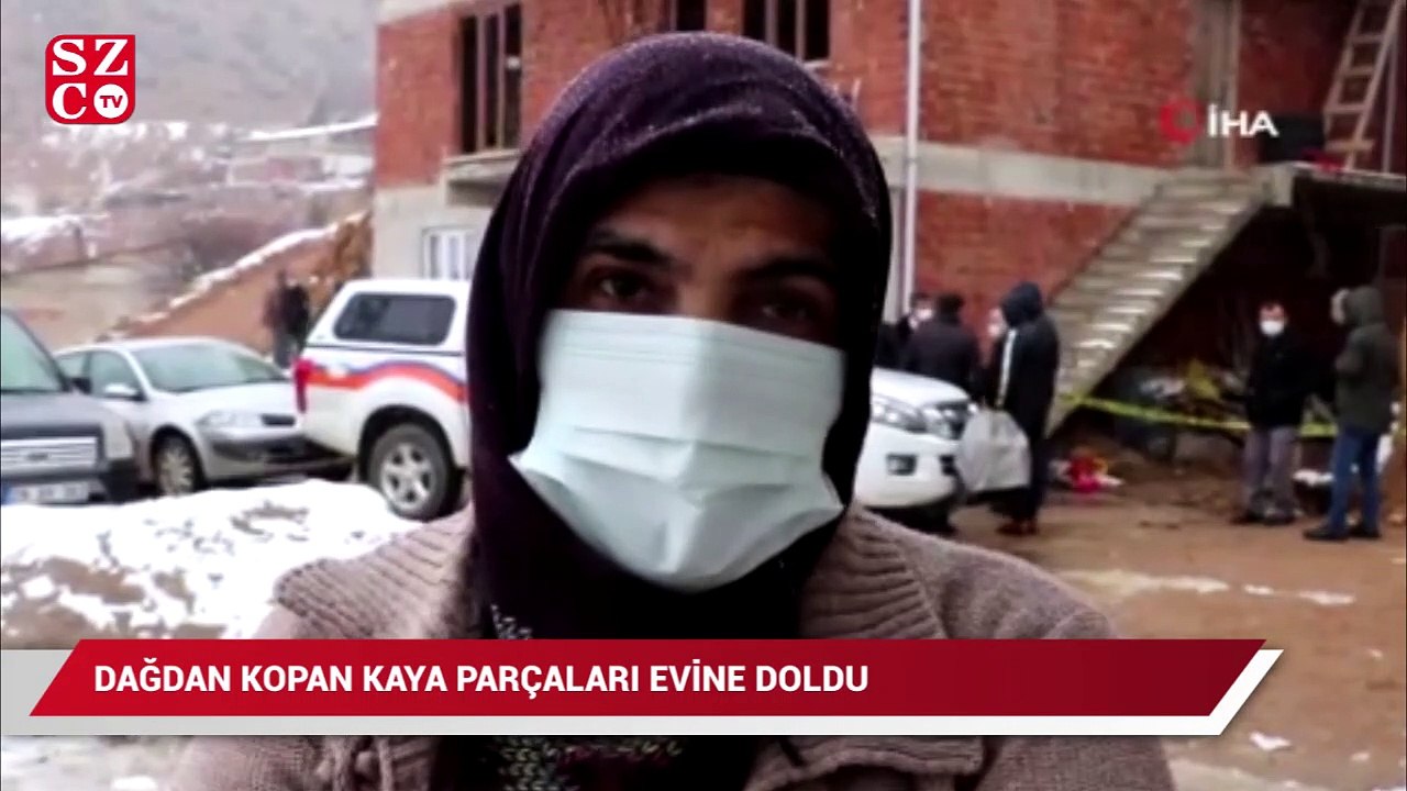 Dağdan kopan kaya parçaları evin içine doldu
