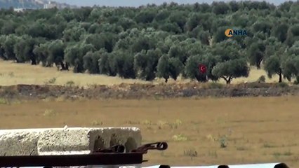 Azez batısındaki ÖSO birlikleri PKK'ya karşı Türk bayrağı açtı!