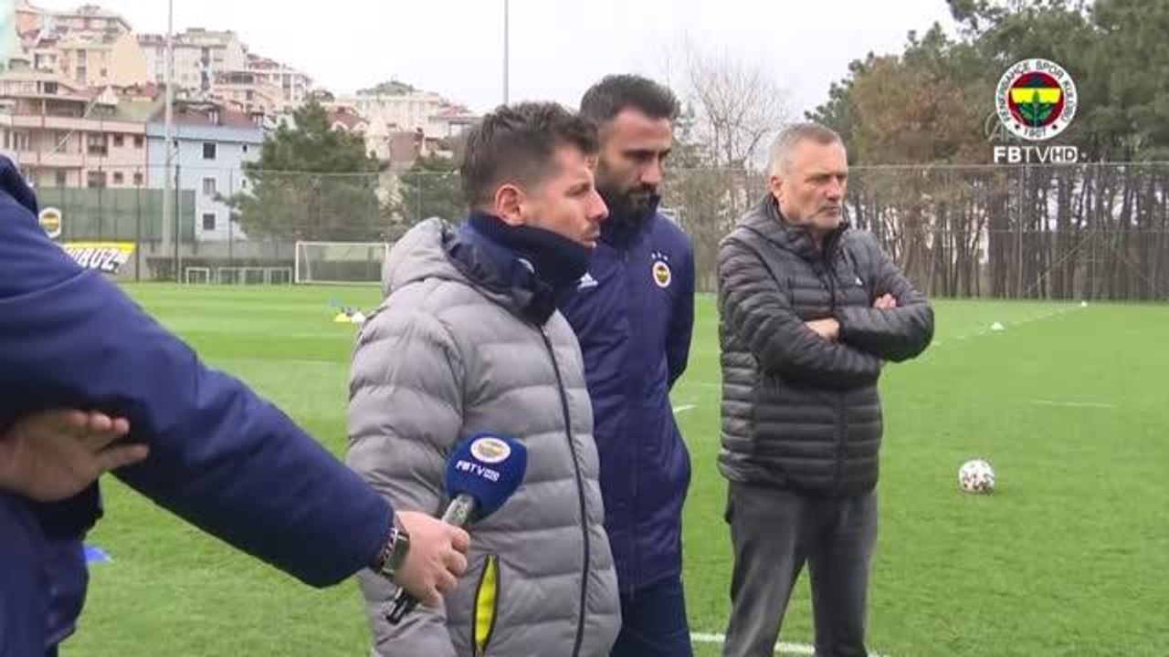 Emre Belözoğlu, Fenerbahçe'nin başında ilk idmanına çıktı
