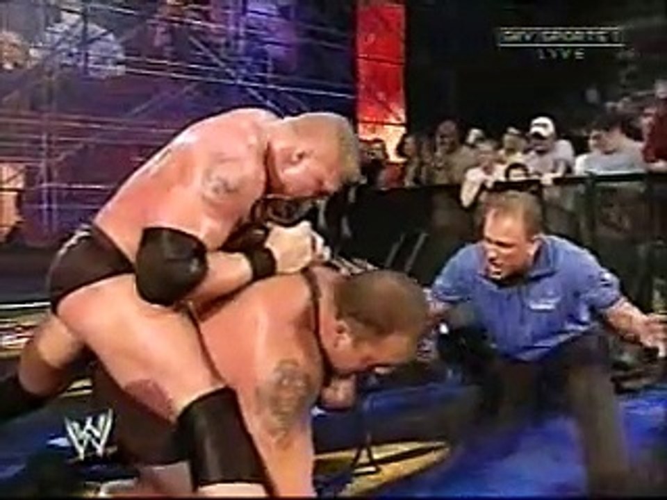 Lesnar vs Big Show - Stretcher Match