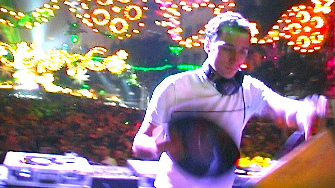 Paul van Dyk New Year’s Eve Hollywood Blvd Cele...