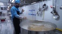 Tuzla'da her gün ihtiyaç sahibi 2 bin kişiye sıcak yemek
